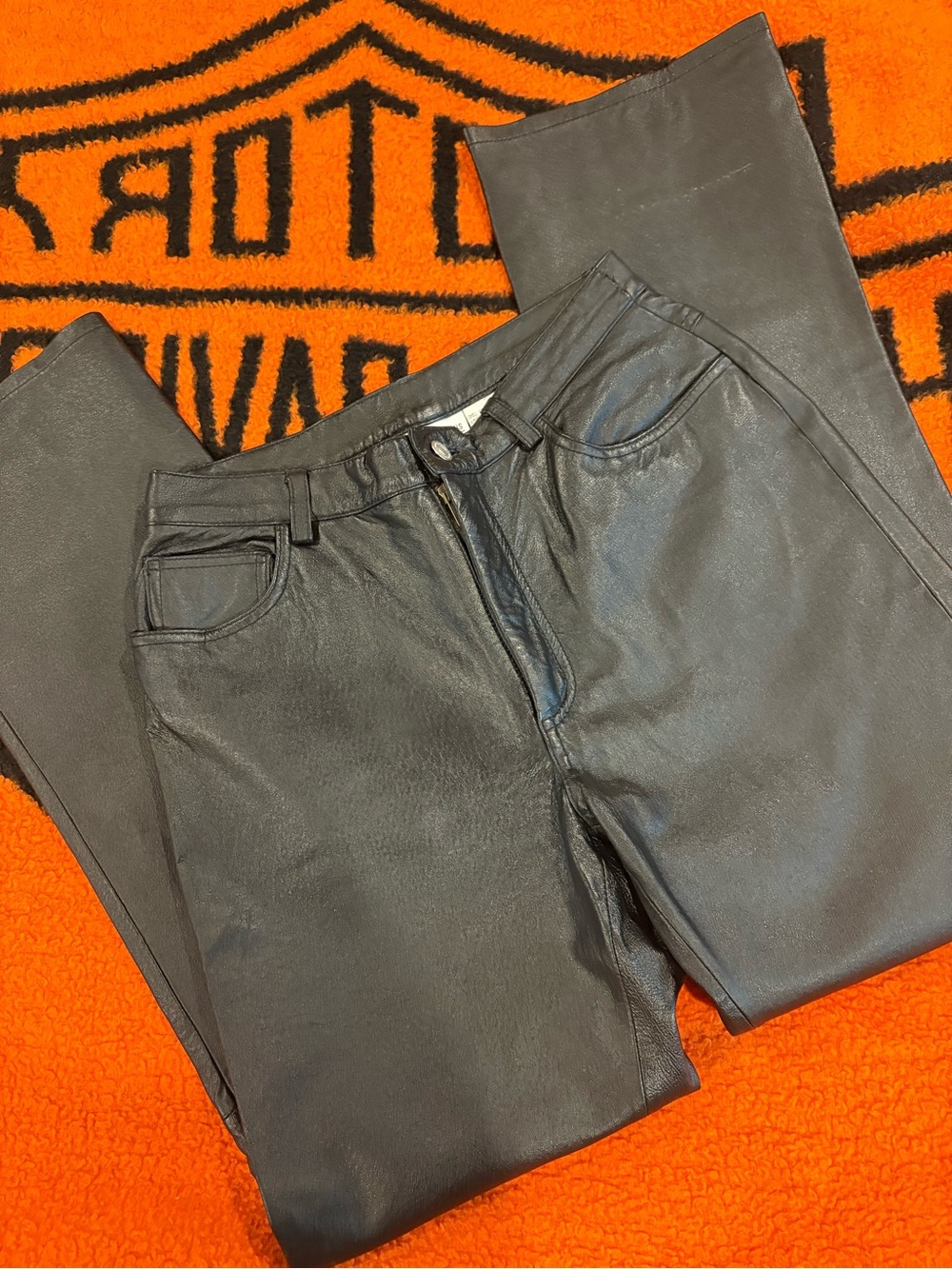 Vintage Leather Newport News Black Straight Leg pants